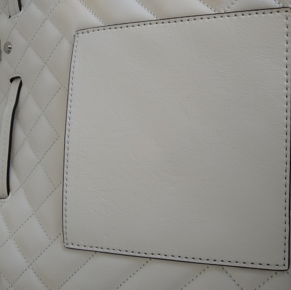 NWT - Michael Kors Blakely Bucket Bag! - Picture 9 of 9